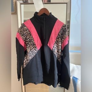 Beach riot half zip sweatshirt in medium